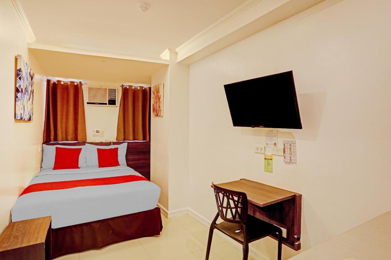 Super Oyo Capital O 232 Nest Nano Suites Fort Макати Экстерьер фото