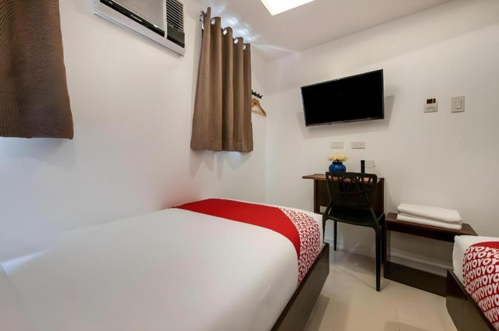 Super Oyo Capital O 232 Nest Nano Suites Fort Макати Экстерьер фото