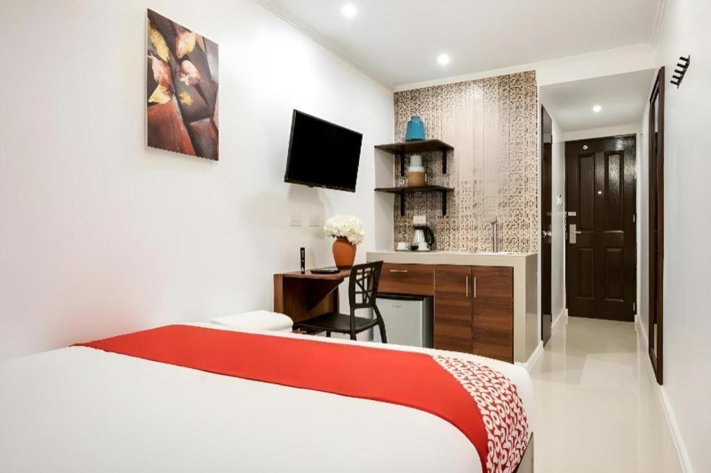 Super Oyo Capital O 232 Nest Nano Suites Fort Макати Экстерьер фото